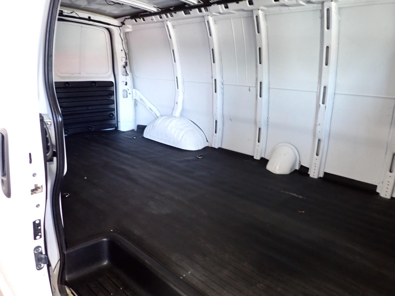 2024 GMC Savana Cargo Van G2500 EXTENDED CARGO LEATHER Photo2