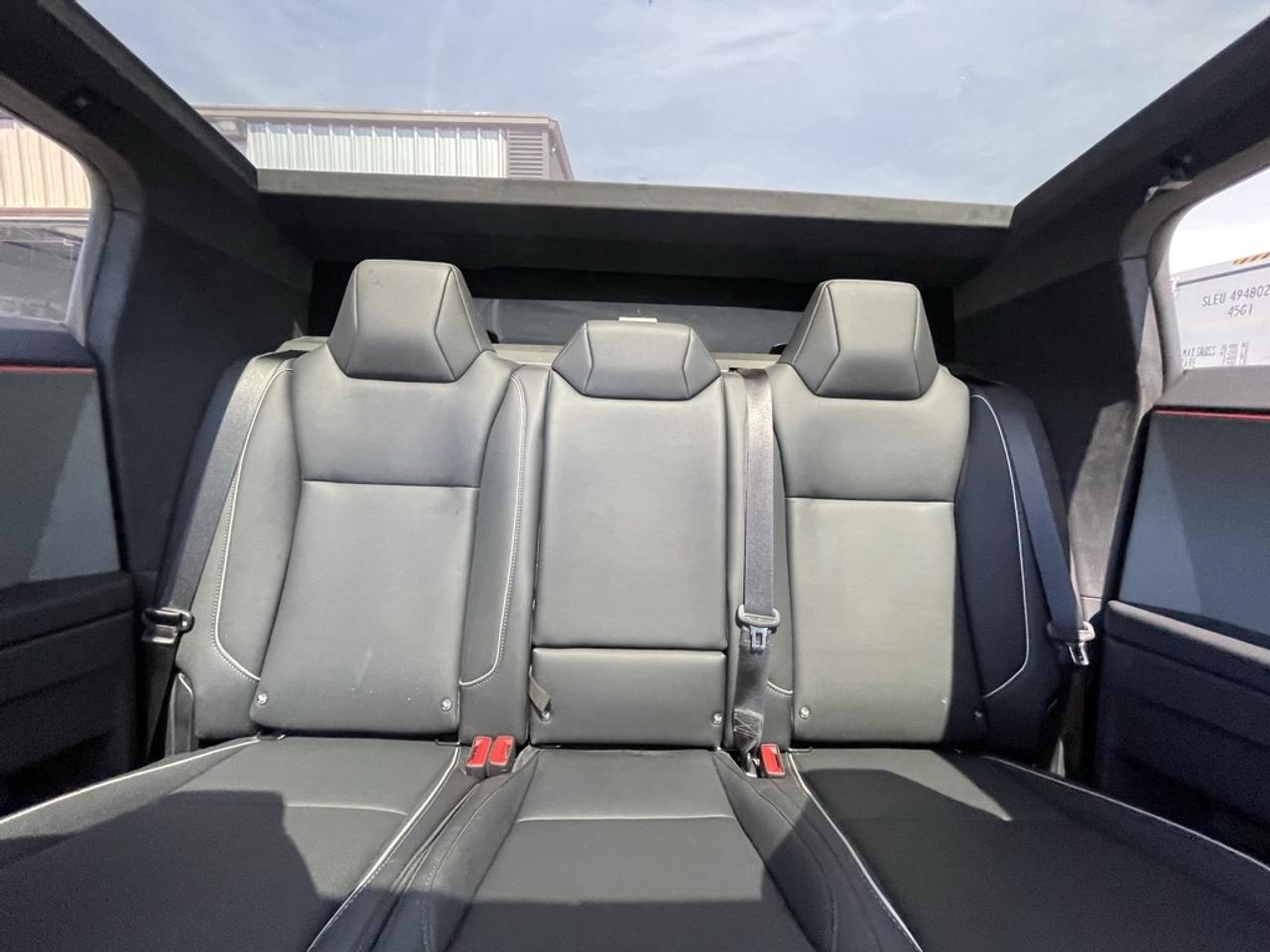 2025 Tesla Cybertruck PREMIUM DUAL MOTOR AWD   *DEAL PENDING* Photo