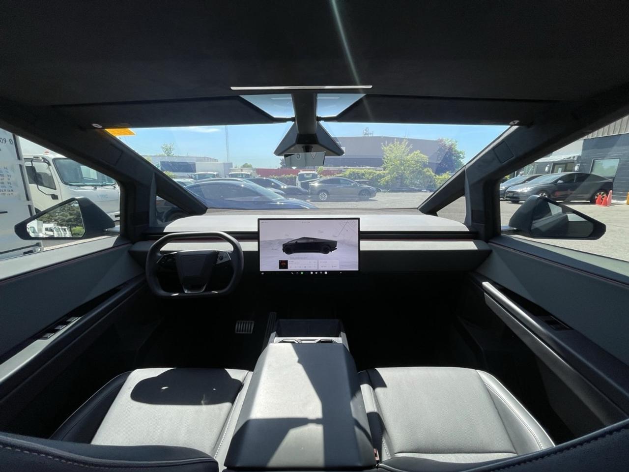 2025 Tesla Cybertruck PREMIUM DUAL MOTOR AWD   *DEAL PENDING* Photo