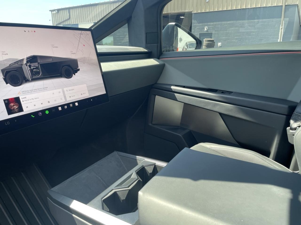 2025 Tesla Cybertruck PREMIUM DUAL MOTOR AWD   *DEAL PENDING* Photo