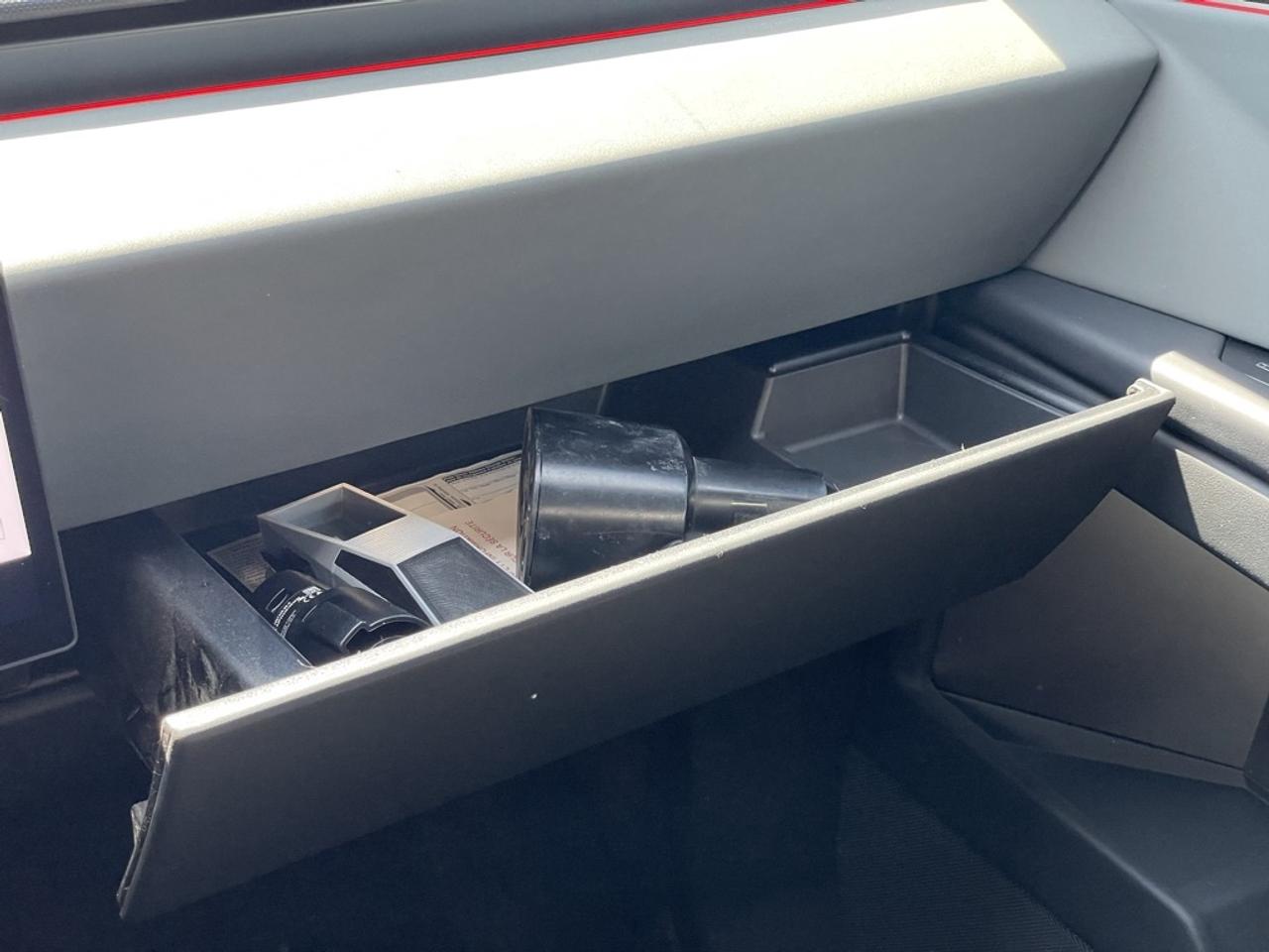 2025 Tesla Cybertruck PREMIUM DUAL MOTOR AWD   *DEAL PENDING* Photo