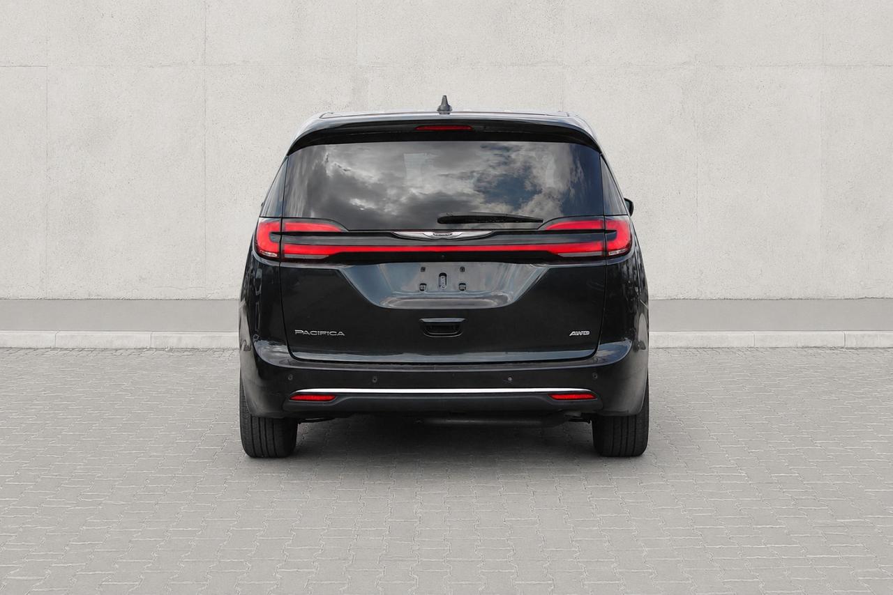 2023 Chrysler Pacifica Touring  SiriusXM RemoteKeylessEntry BkpCam HtdSea Photo4