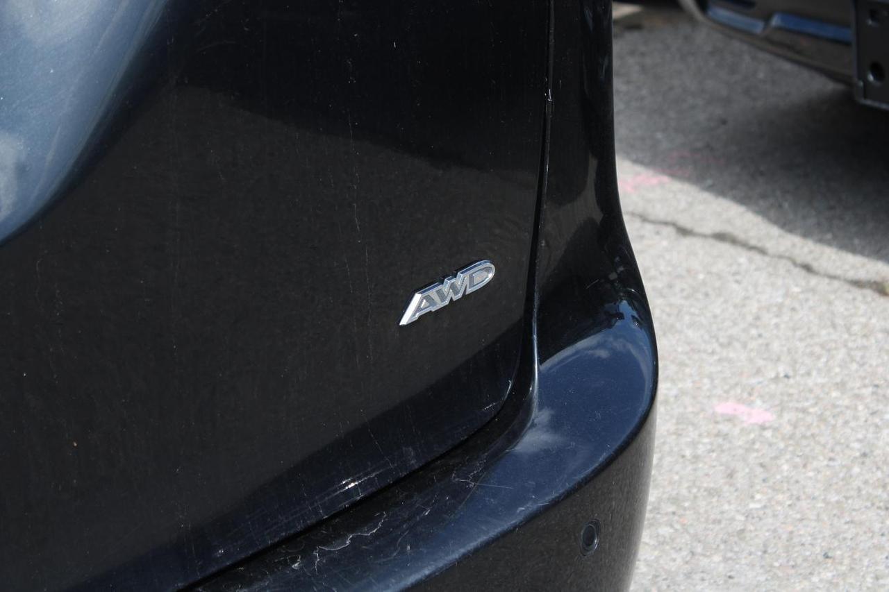 2023 Chrysler Pacifica Touring  SiriusXM RemoteKeylessEntry BkpCam HtdSea Photo