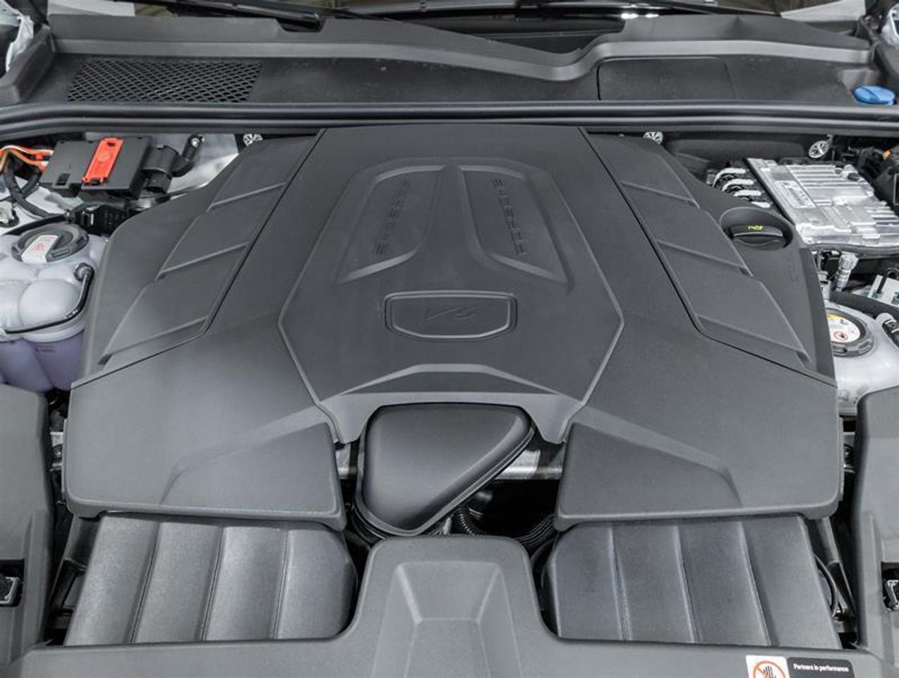 2026 Porsche Cayenne  Photo2