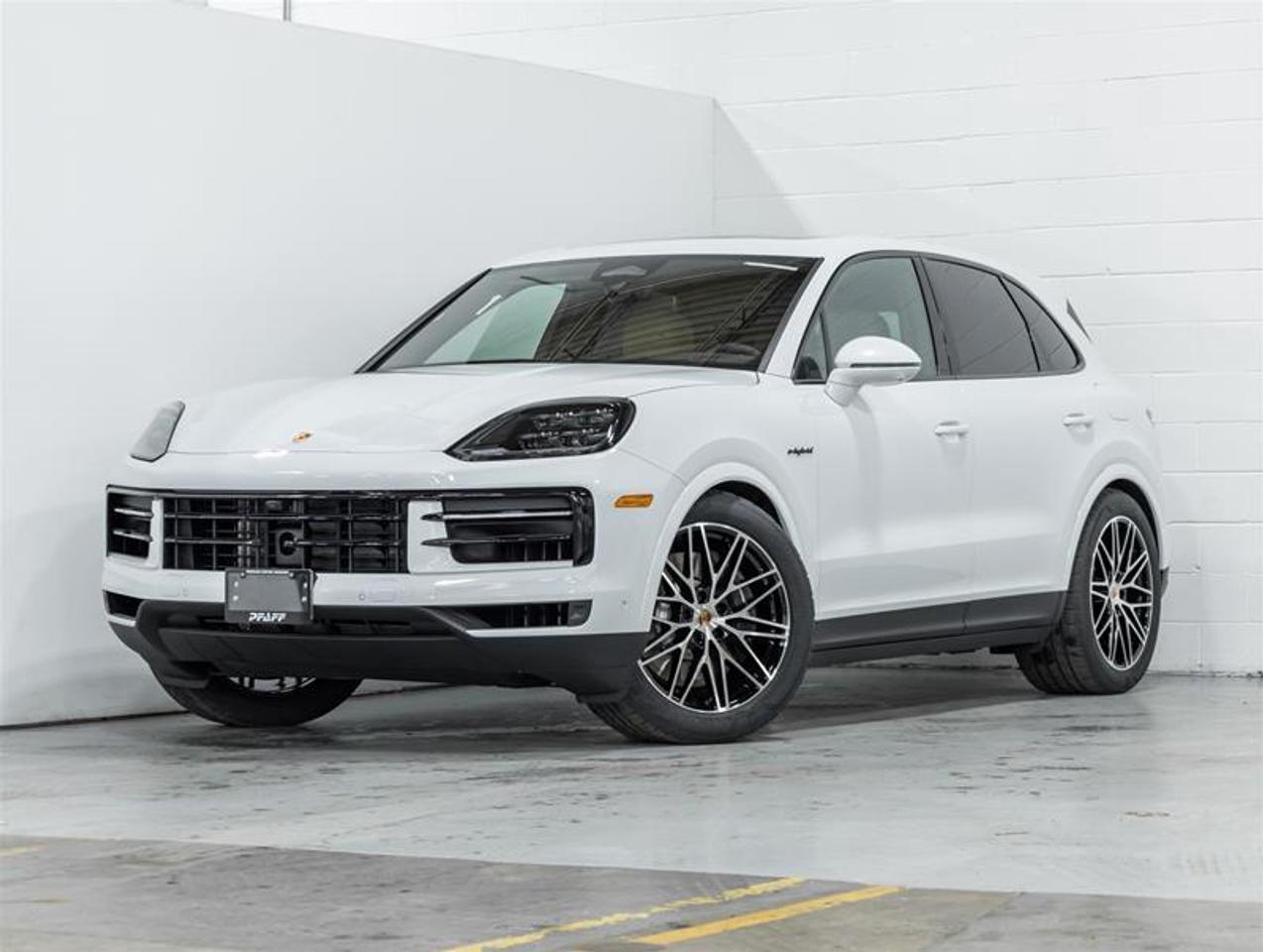 2026 Porsche Cayenne  Photo0