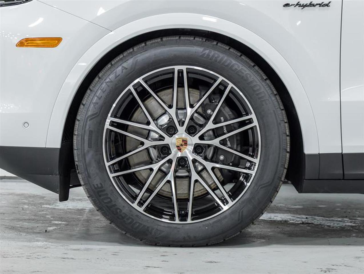 2026 Porsche Cayenne  Photo
