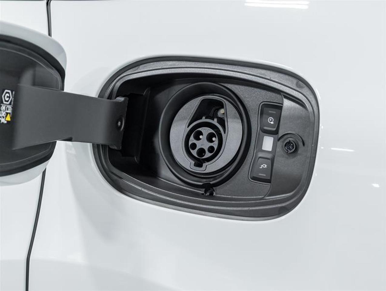 2026 Porsche Cayenne  Photo