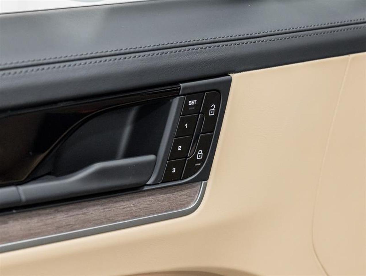 2026 Porsche Cayenne  Photo