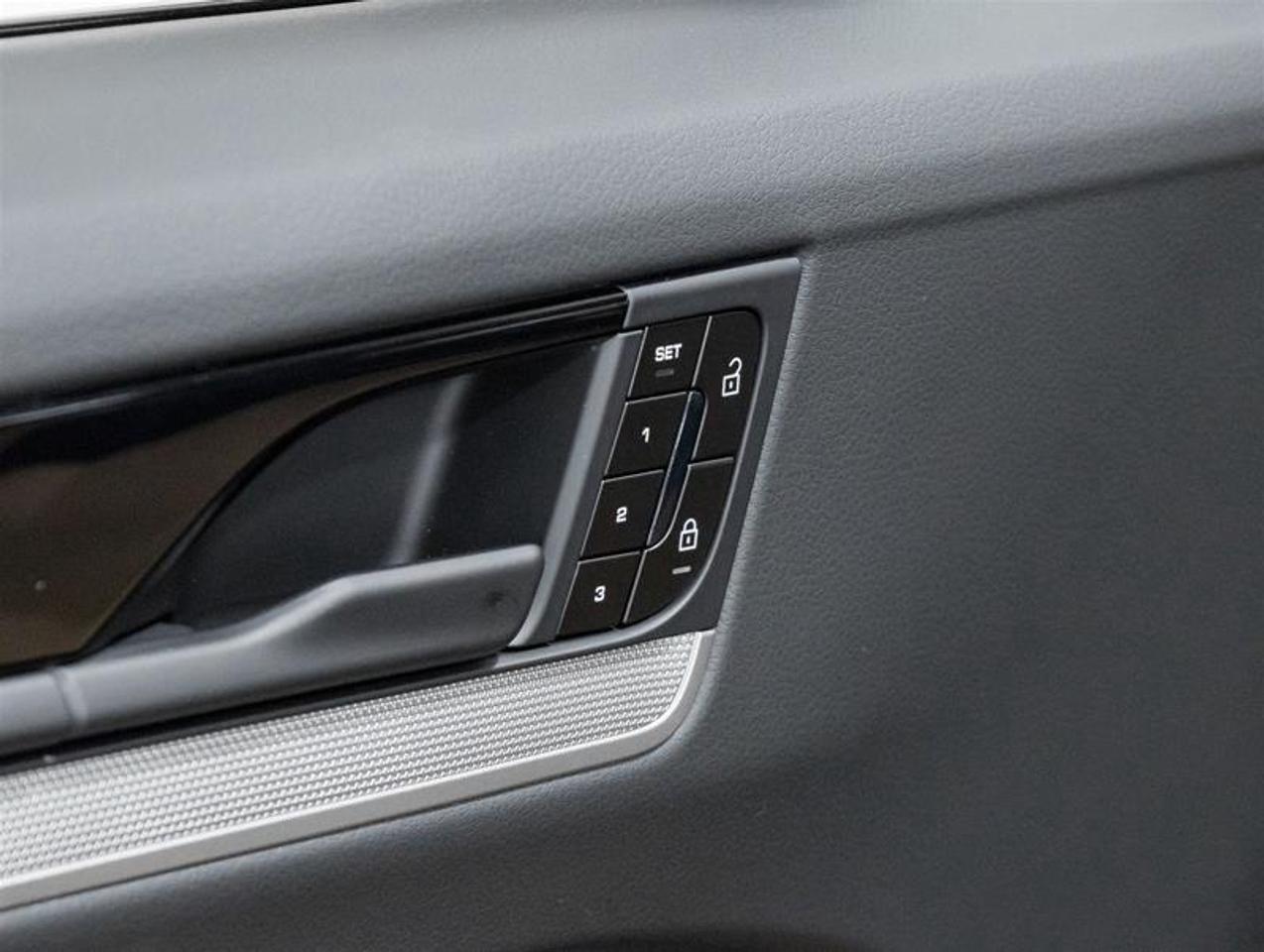 2026 Porsche Cayenne  Photo