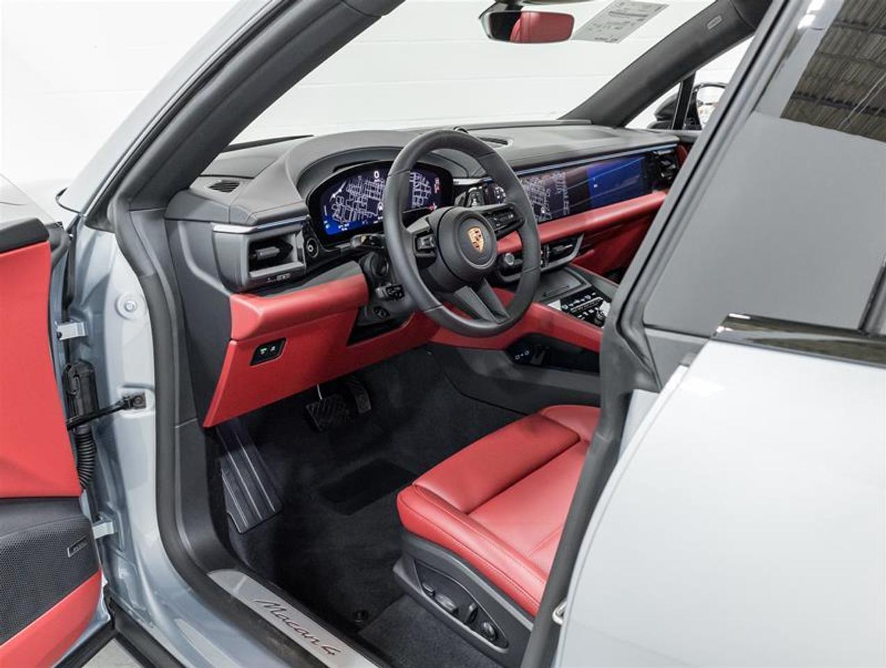 2026 Porsche Macan  Photo