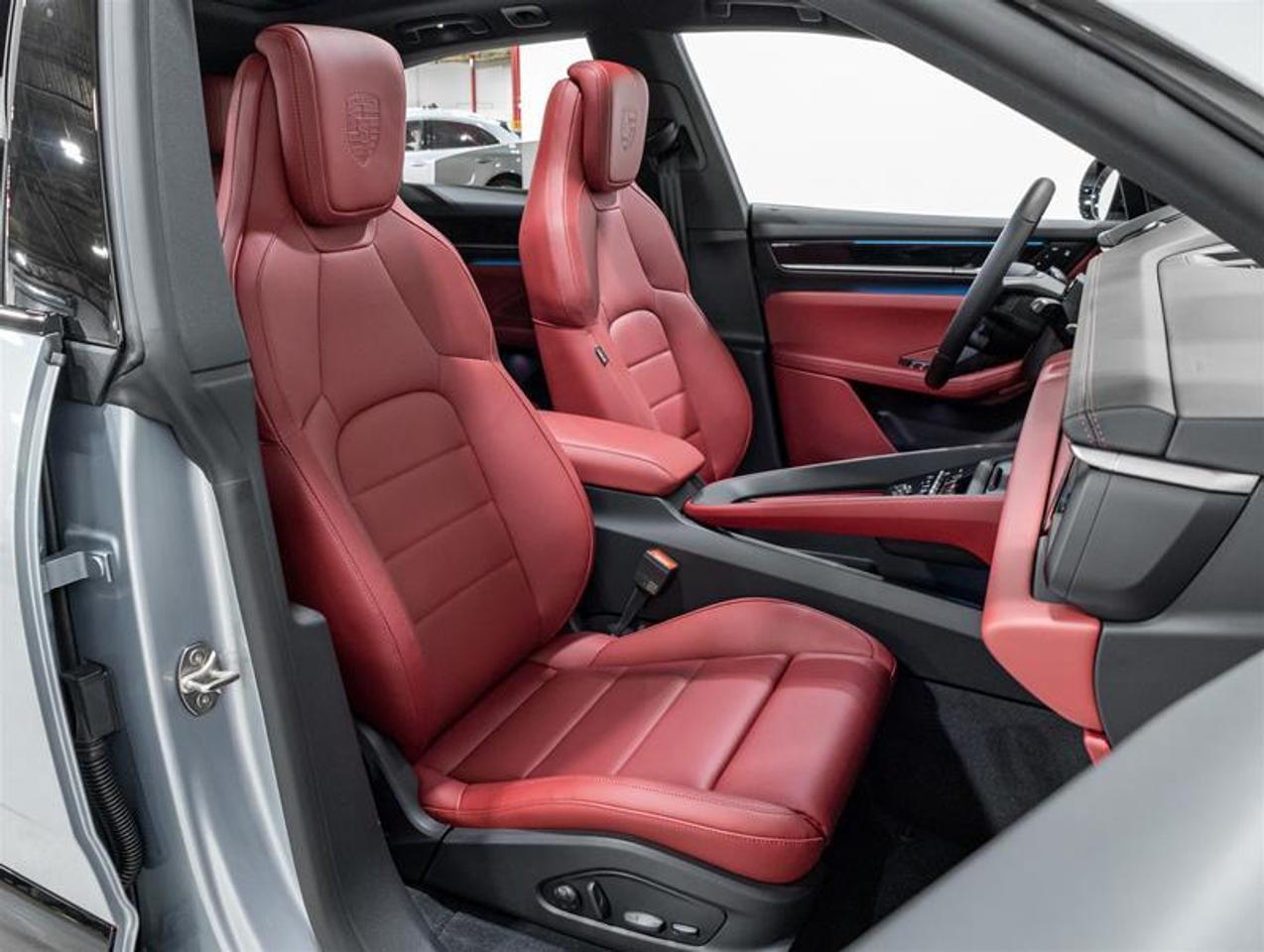 2026 Porsche Macan  Photo
