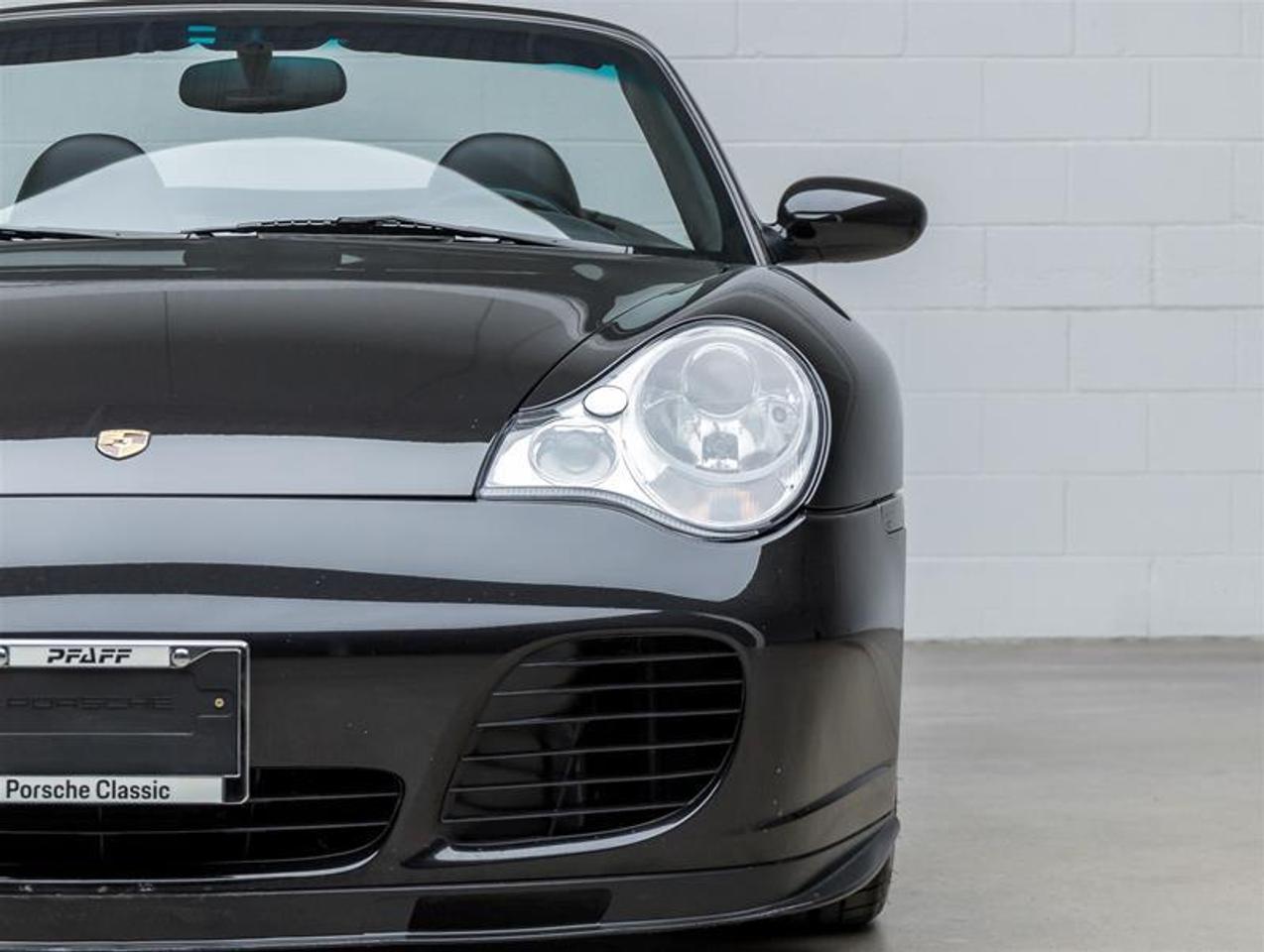 2004 Porsche 911  Photo