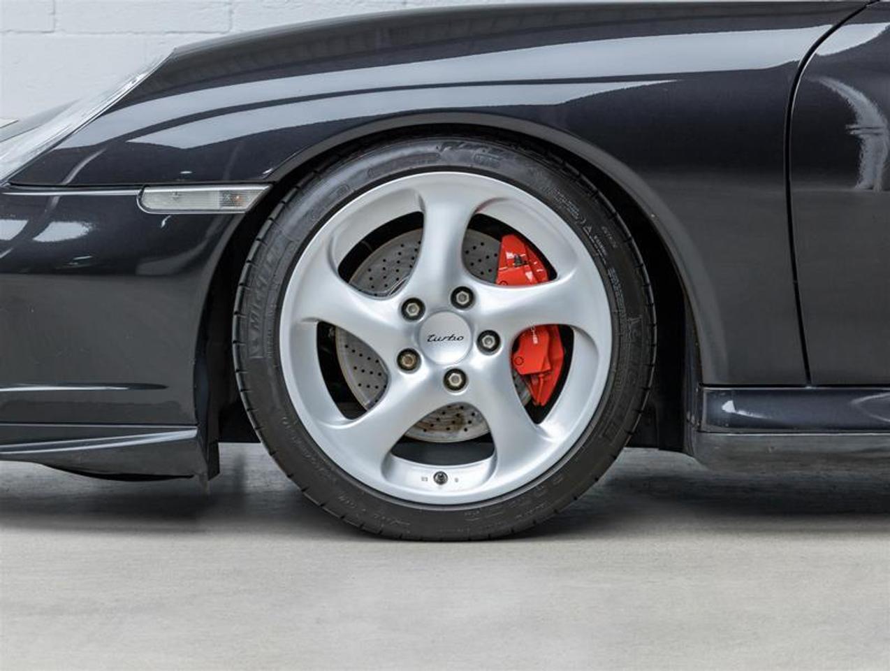 2004 Porsche 911  Photo