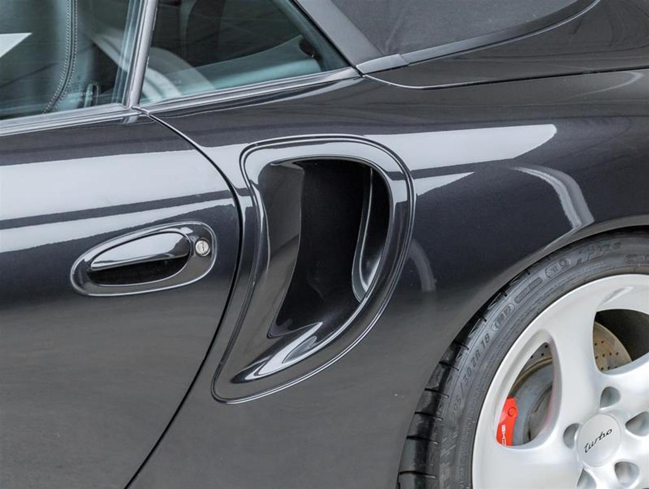 2004 Porsche 911  Photo