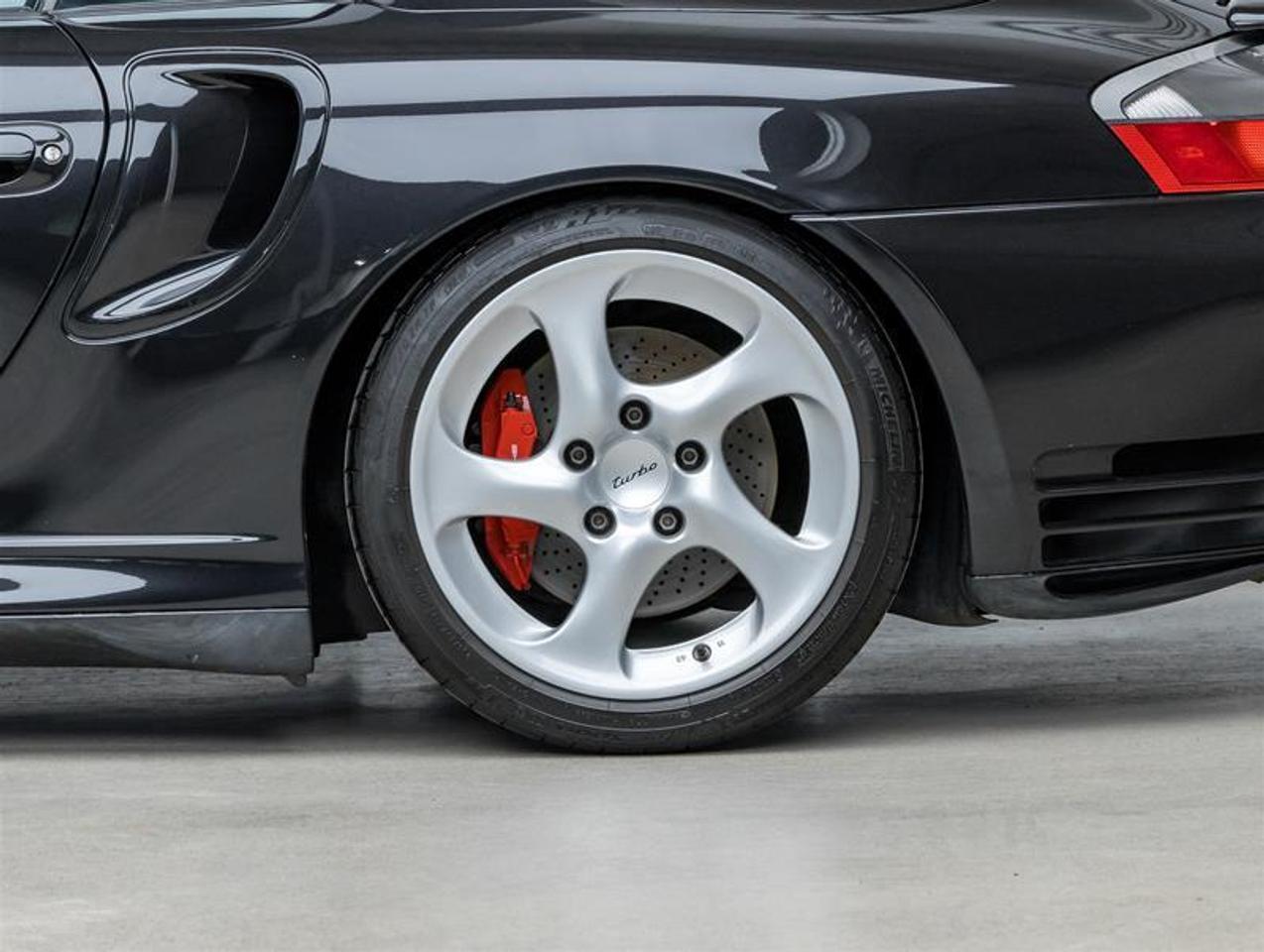 2004 Porsche 911  Photo