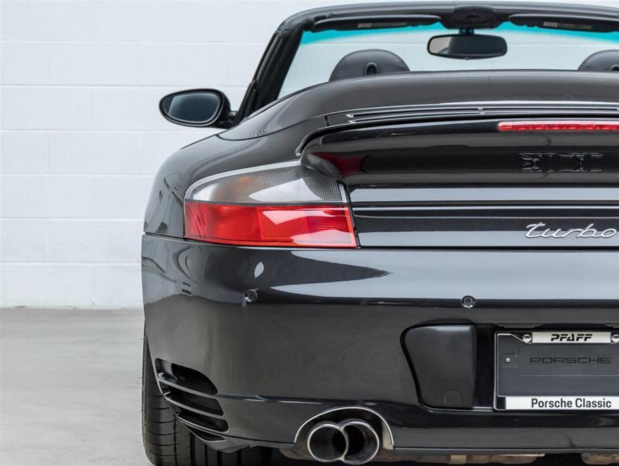 2004 Porsche 911  Photo