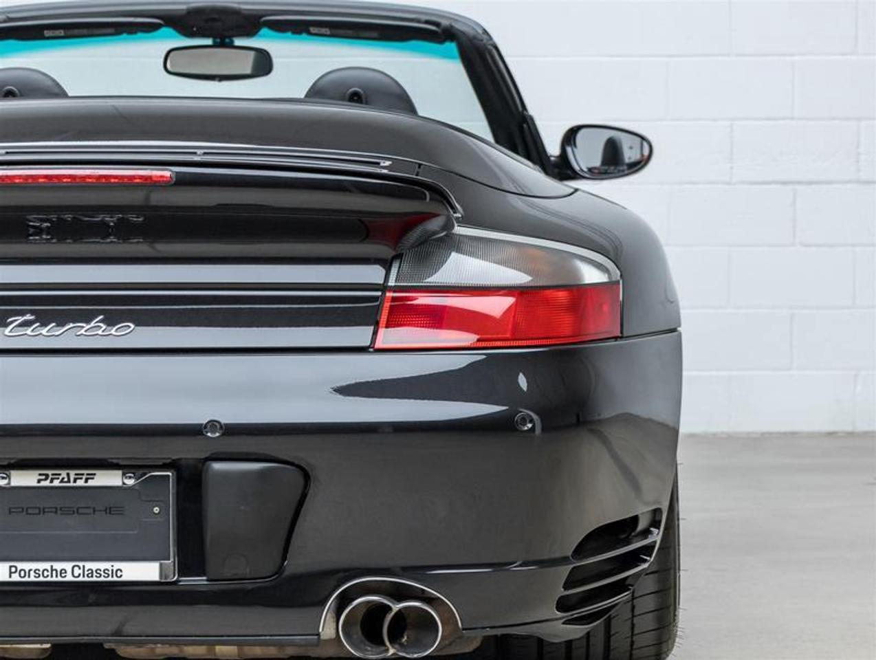 2004 Porsche 911  Photo