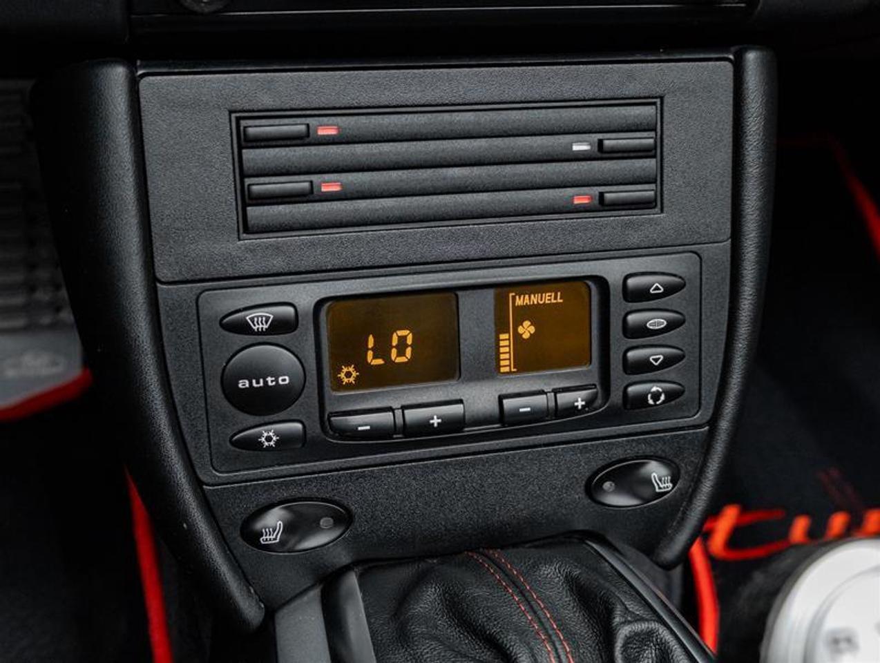 2004 Porsche 911  Photo
