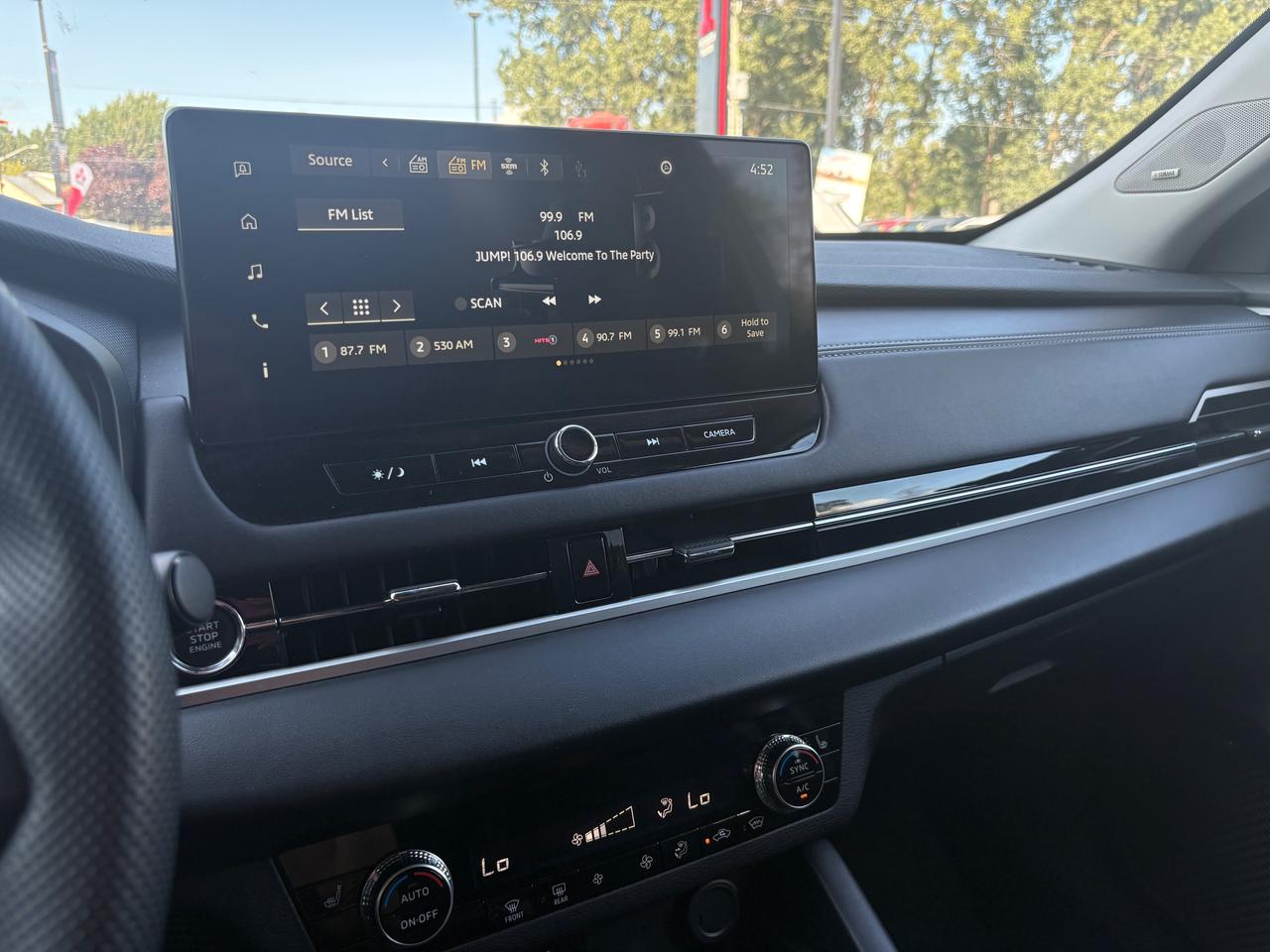 2025 Mitsubishi Outlander ES 4dr S-AWC Photo