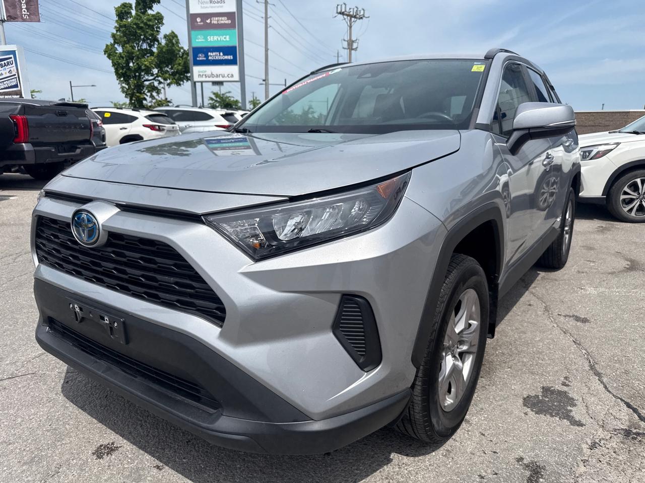2023 Toyota RAV4 Hybrid LE 4dr All-Wheel Drive Photo4