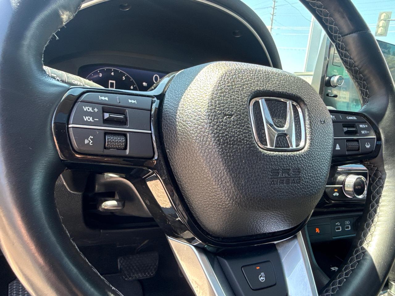 2023 Honda Civic Touring 4dr Sedan Photo