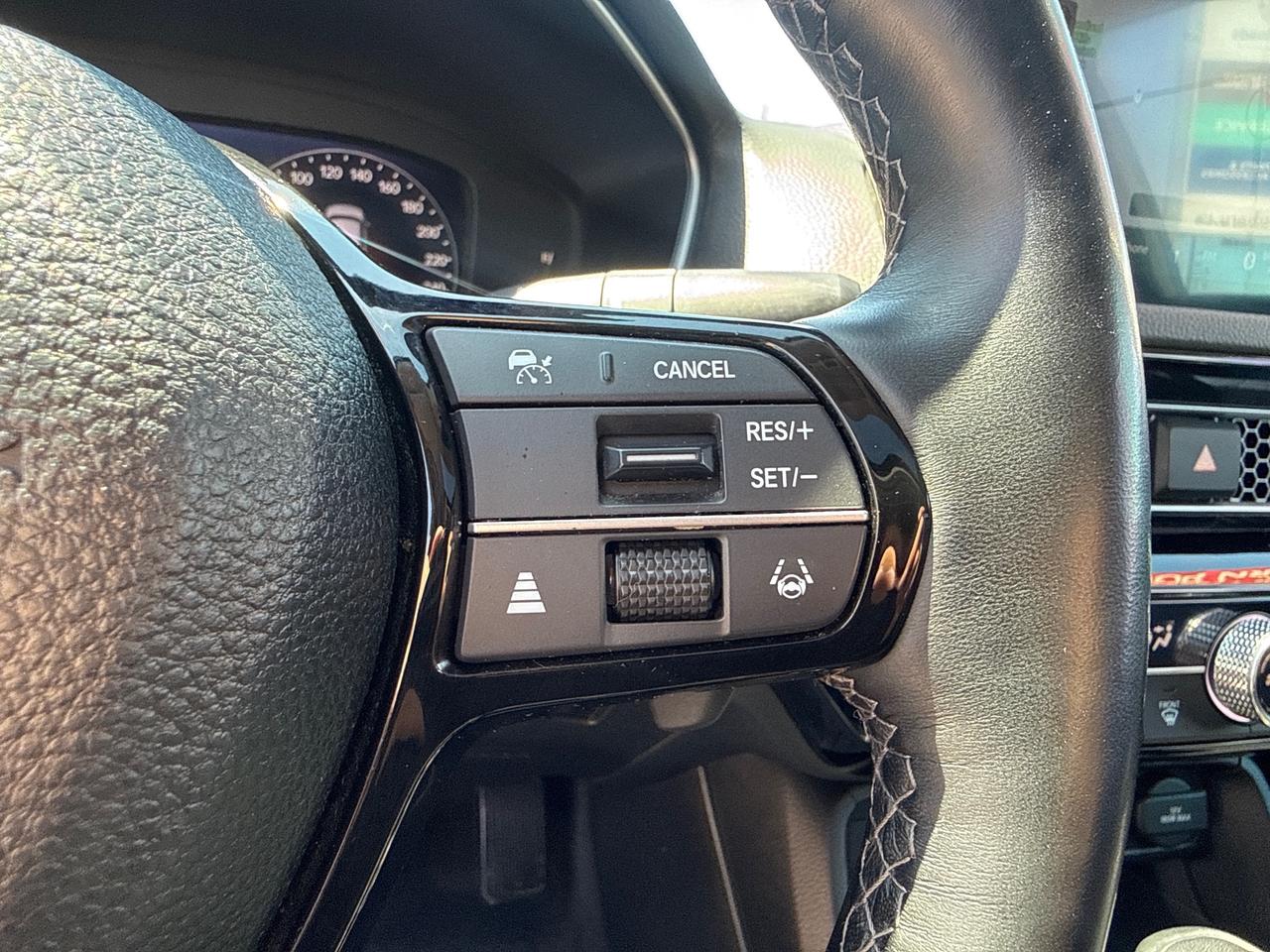 2023 Honda Civic Touring 4dr Sedan Photo