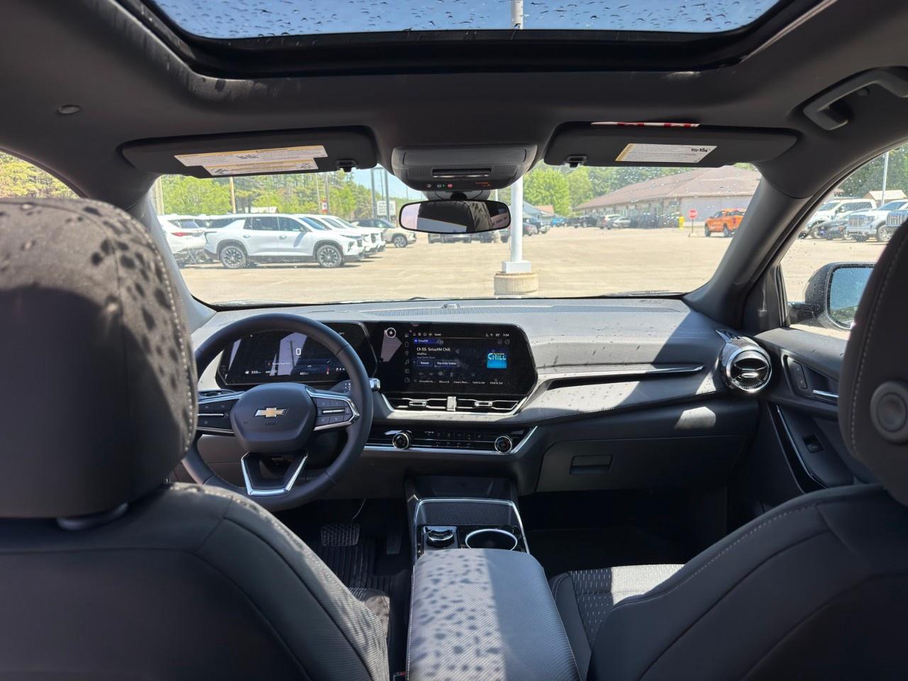 2026 Chevrolet Equinox AWD LT Photo