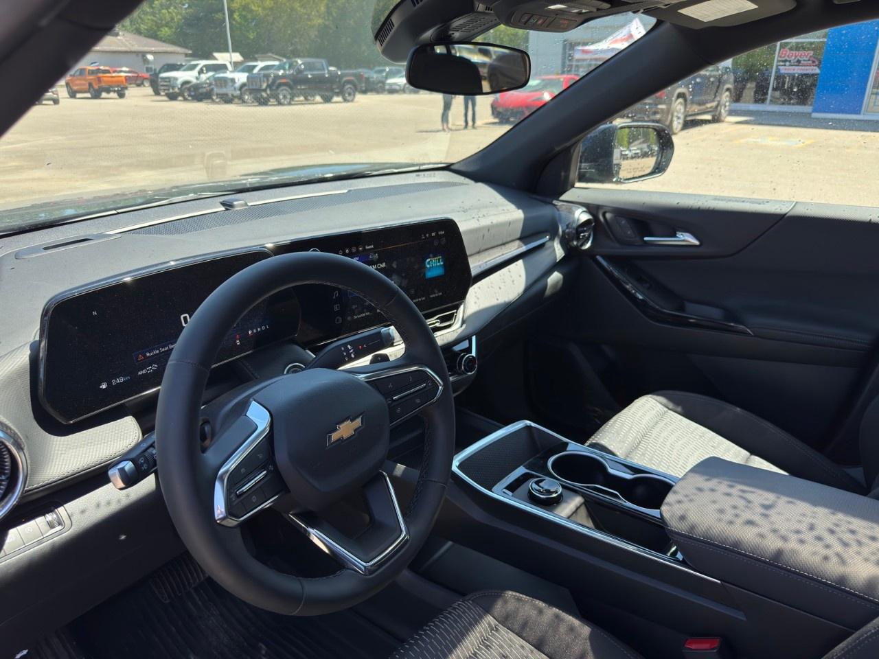 2026 Chevrolet Equinox AWD LT Photo