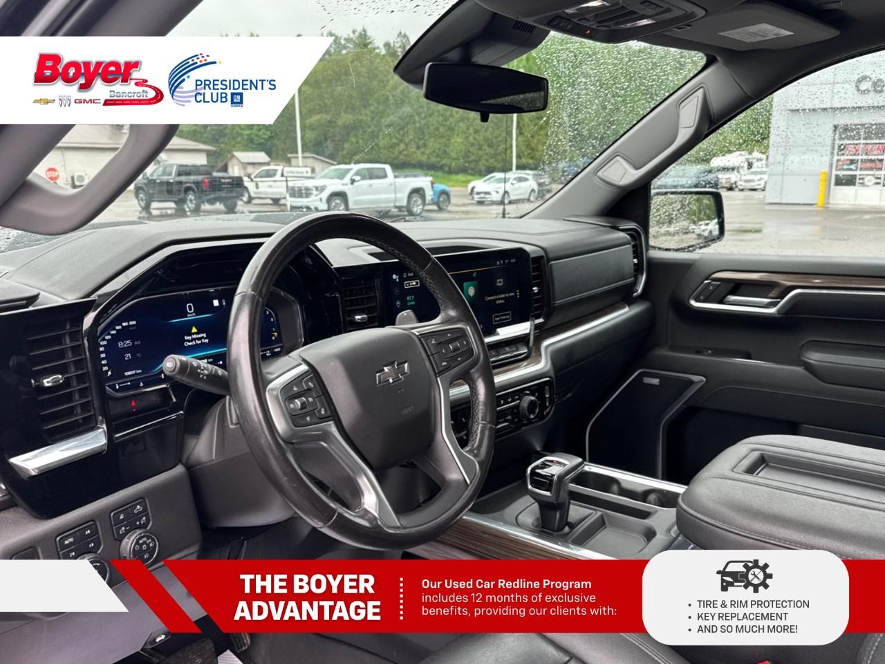 2022 Chevrolet Silverado 1500 Crew Cab Short Box 4-Wheel Drive LT Trail Boss Photo