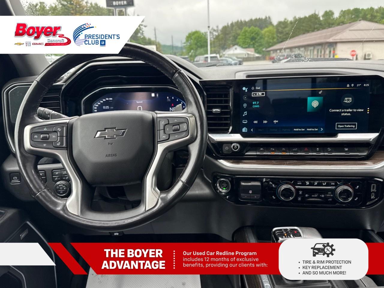 2022 Chevrolet Silverado 1500 Crew Cab Short Box 4-Wheel Drive LT Trail Boss Photo