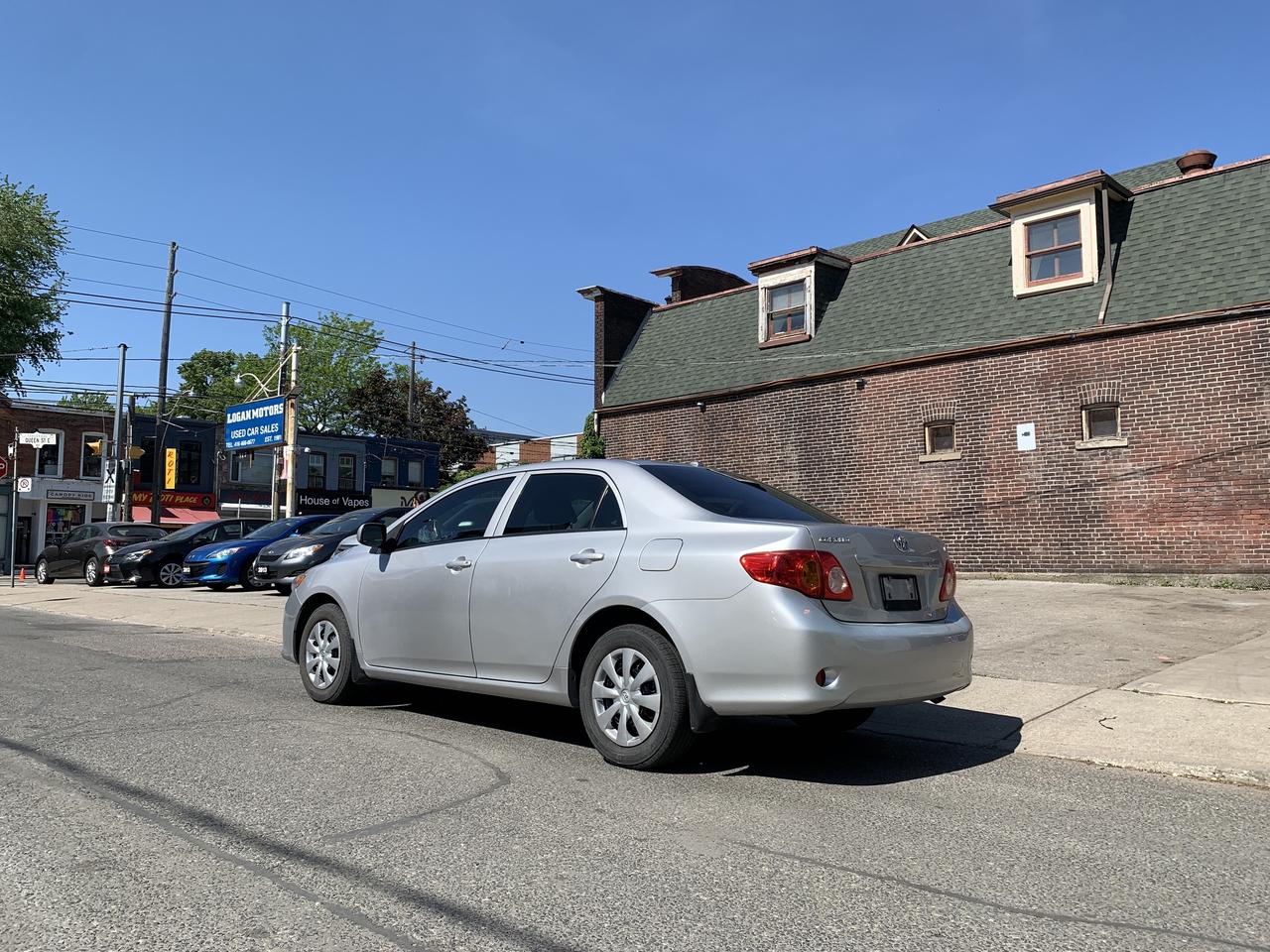 2010 Toyota Corolla 4DR SDN AUTO CE Photo2
