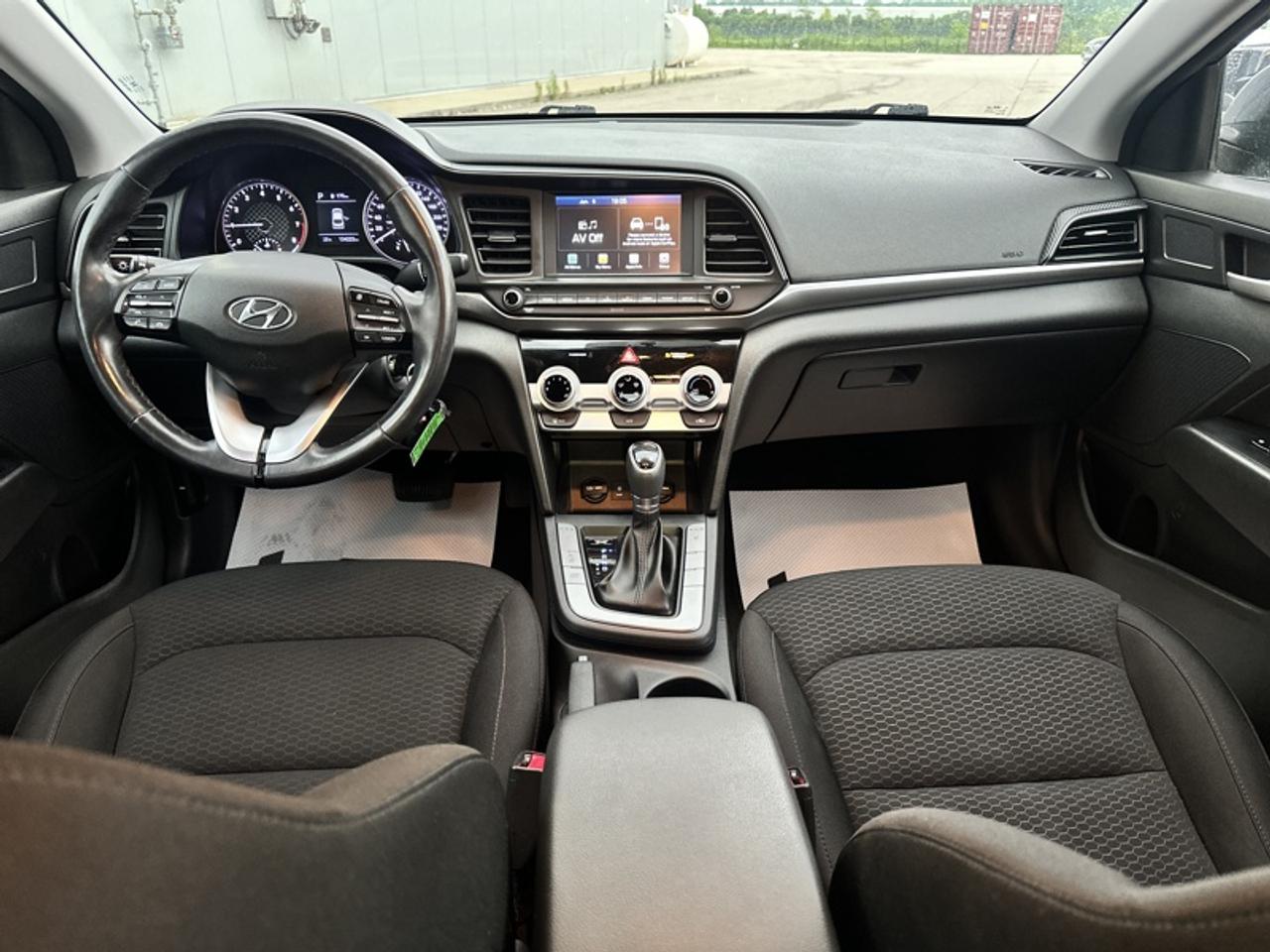 2020 Hyundai Elantra Preferred IVT Photo