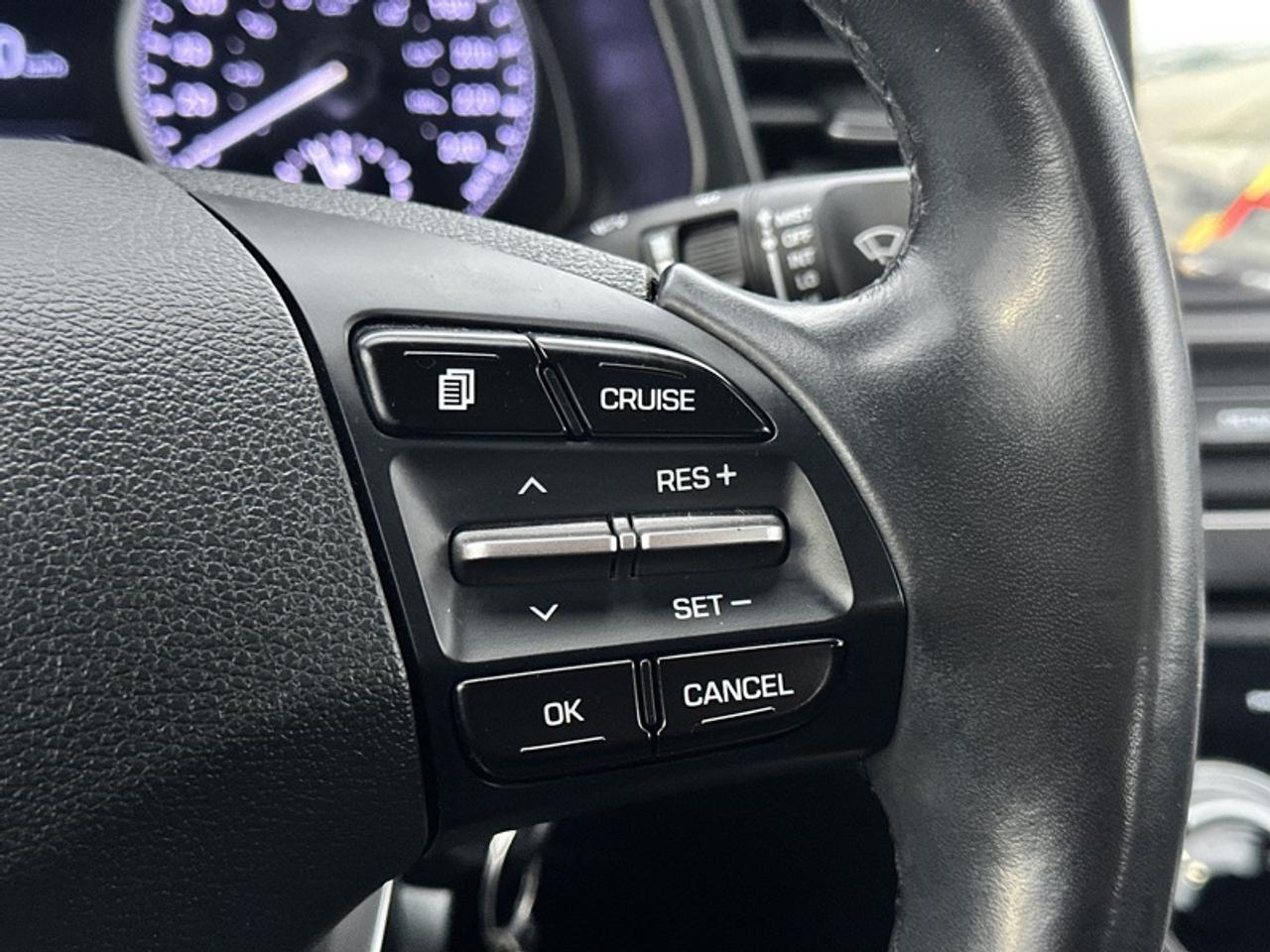 2020 Hyundai Elantra Preferred IVT Photo