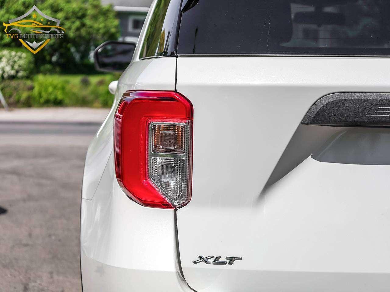 2021 Ford Explorer XLT 4WD STAR WHITE - Only 28 000Km! Photo