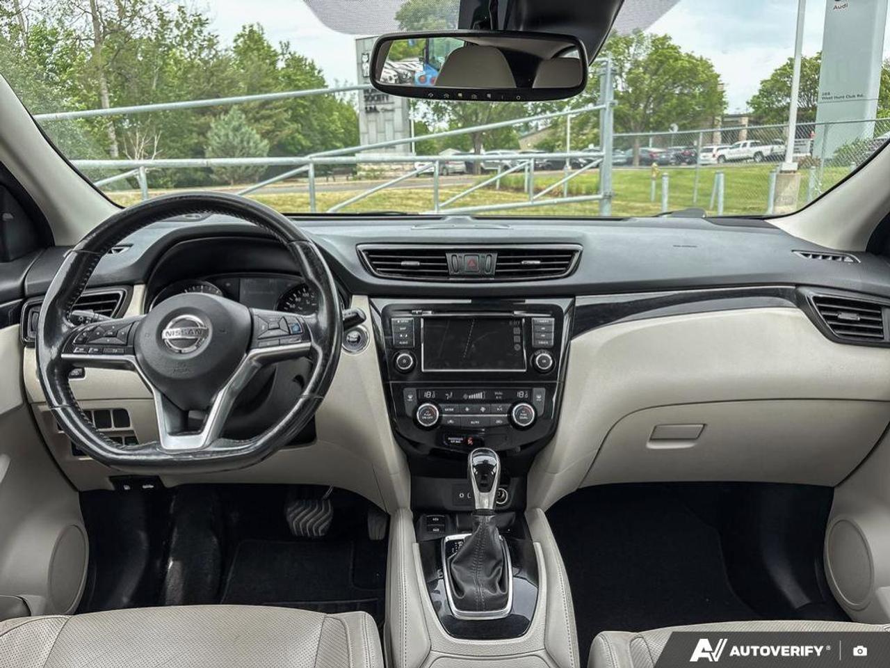 2019 Nissan Qashqai SL Photo