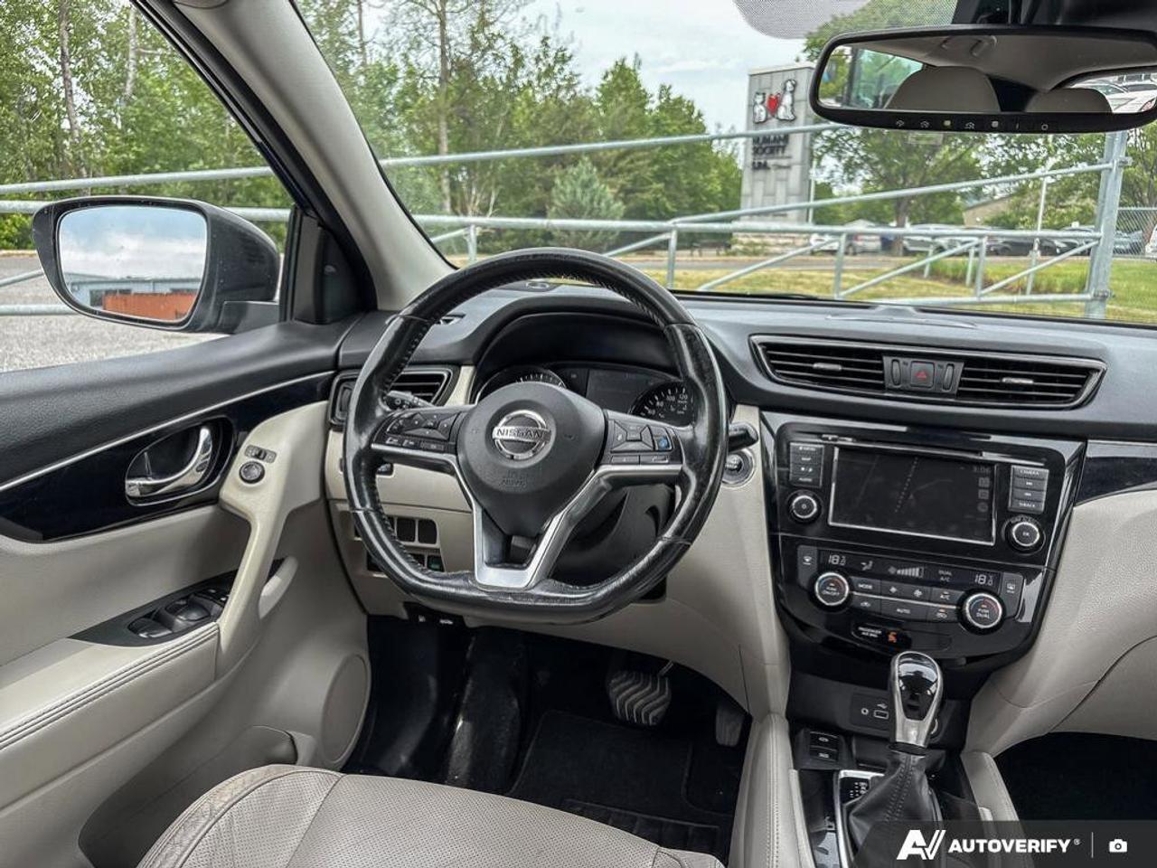 2019 Nissan Qashqai SL Photo