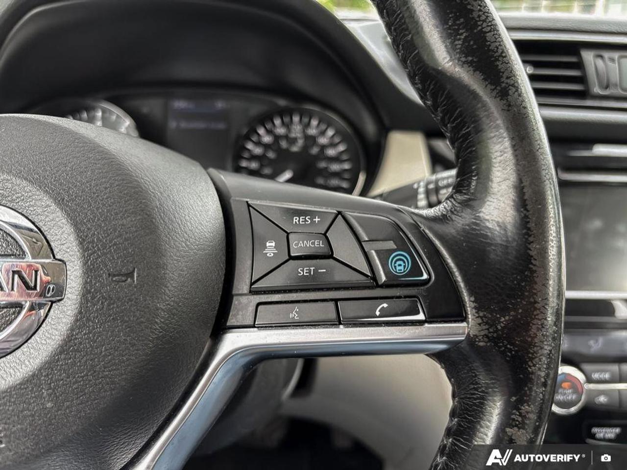 2019 Nissan Qashqai SL Photo