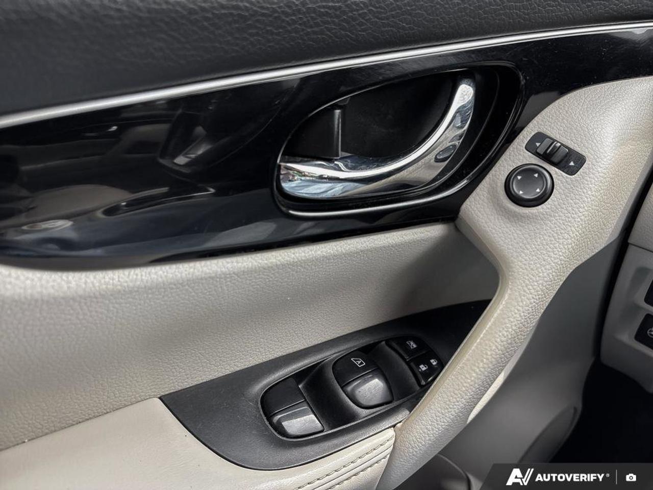 2019 Nissan Qashqai SL Photo