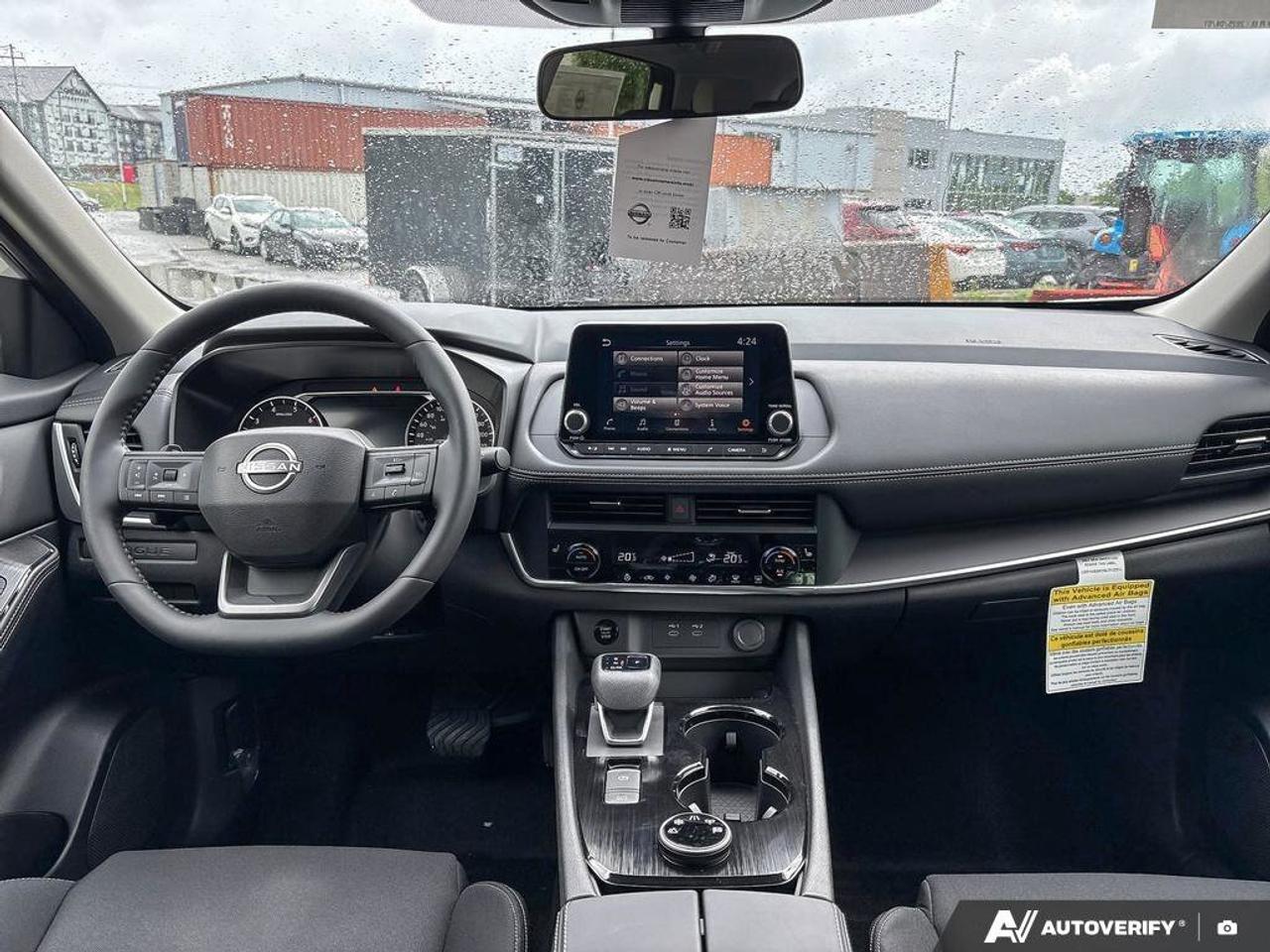 2026 Nissan Rogue S Photo