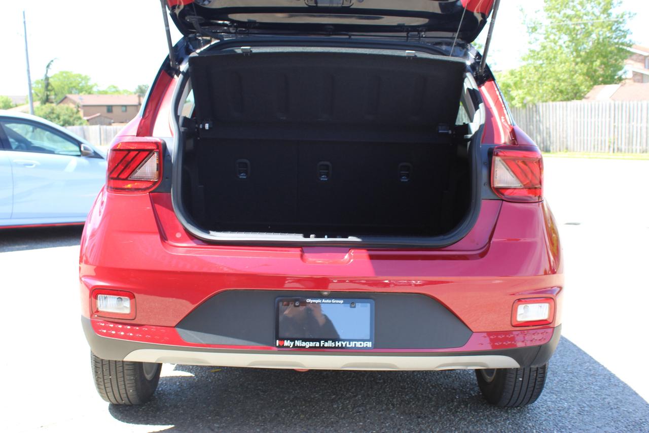 2021 Hyundai Venue PREFERRED Photo
