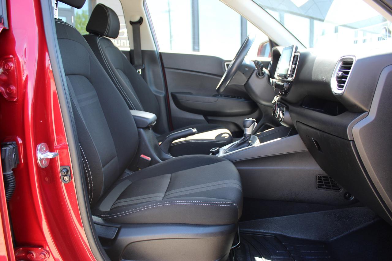 2021 Hyundai Venue PREFERRED Photo