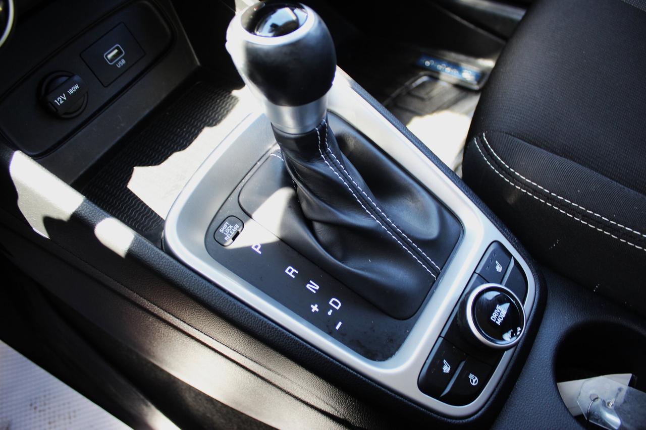 2021 Hyundai Venue PREFERRED Photo