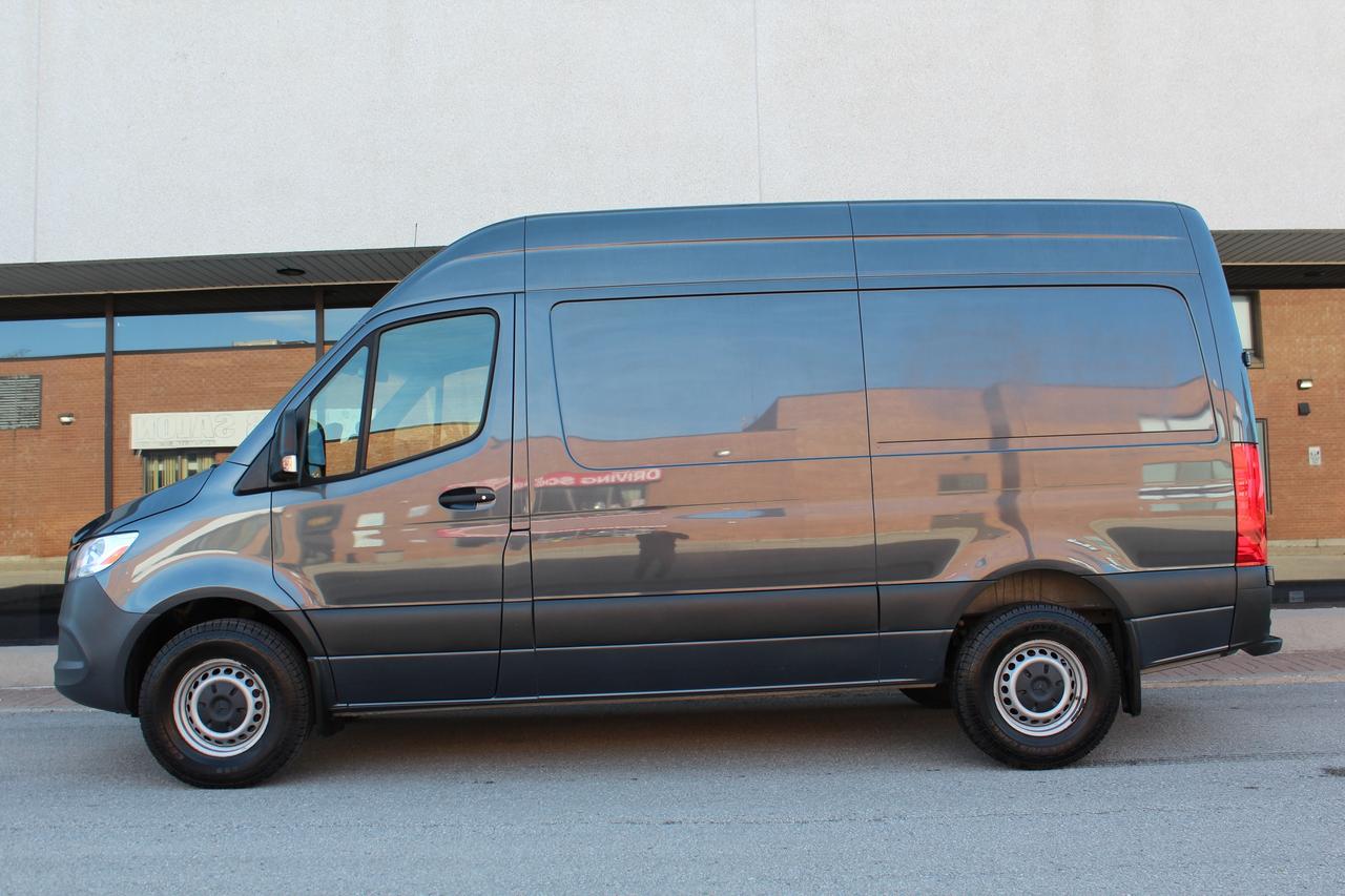 2022 Mercedes-Benz Sprinter 144" HIGH ROOF - "3.0L DIESEL" - "LEATHER" Photo