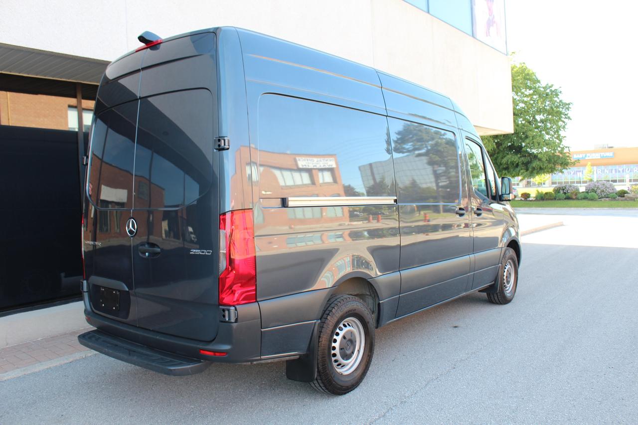 2022 Mercedes-Benz Sprinter 144" HIGH ROOF - "3.0L DIESEL" - "LEATHER" Photo