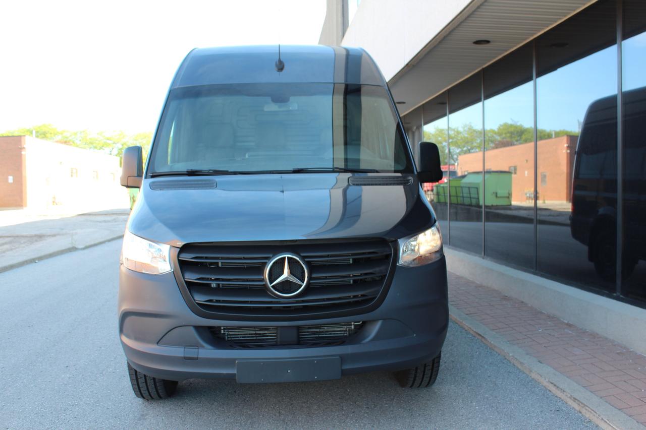2022 Mercedes-Benz Sprinter 144" HIGH ROOF - "3.0L DIESEL" - "LEATHER" Photo