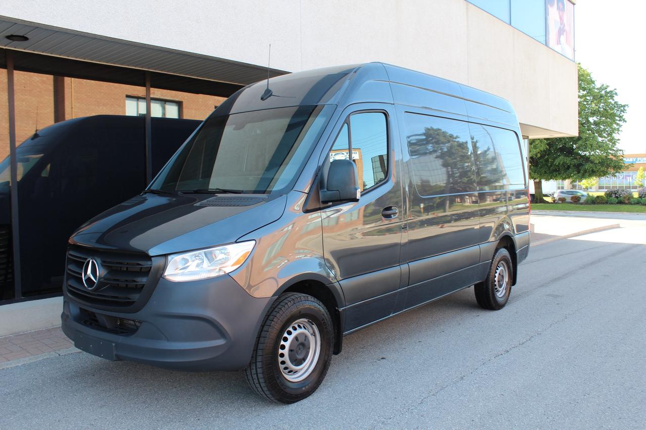 2022 Mercedes-Benz Sprinter 144" HIGH ROOF - "3.0L DIESEL" - "LEATHER" Photo