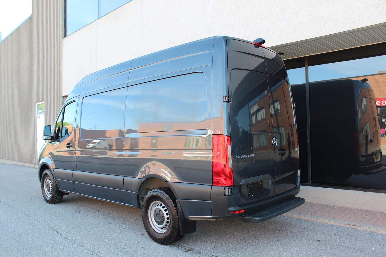 2022 Mercedes-Benz Sprinter 144" HIGH ROOF - "3.0L DIESEL" - "LEATHER" Photo