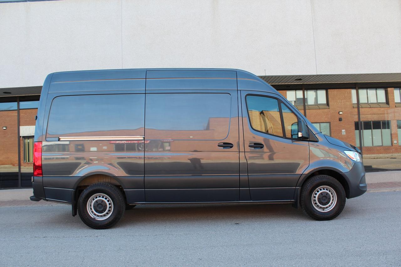 2022 Mercedes-Benz Sprinter 144" HIGH ROOF - "3.0L DIESEL" - "LEATHER" Photo