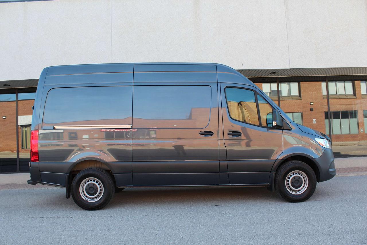 2022 Mercedes-Benz Sprinter 144" HIGH ROOF - "3.0L DIESEL" - "LEATHER" Photo