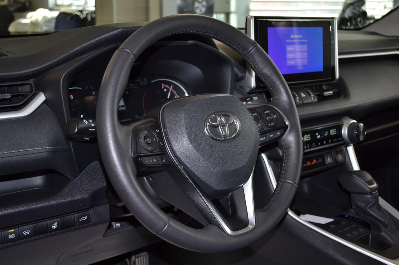 2024 Toyota RAV4 XLE Photo